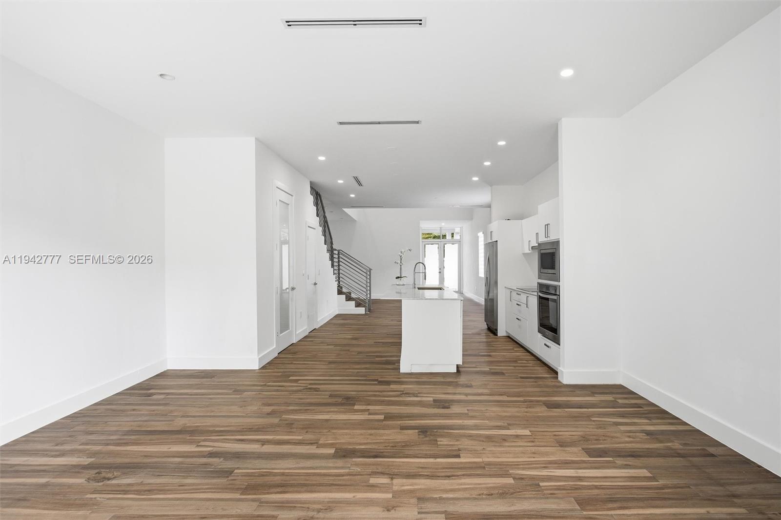 2852 SW 32nd Ct #2852 Miami, FL 33133