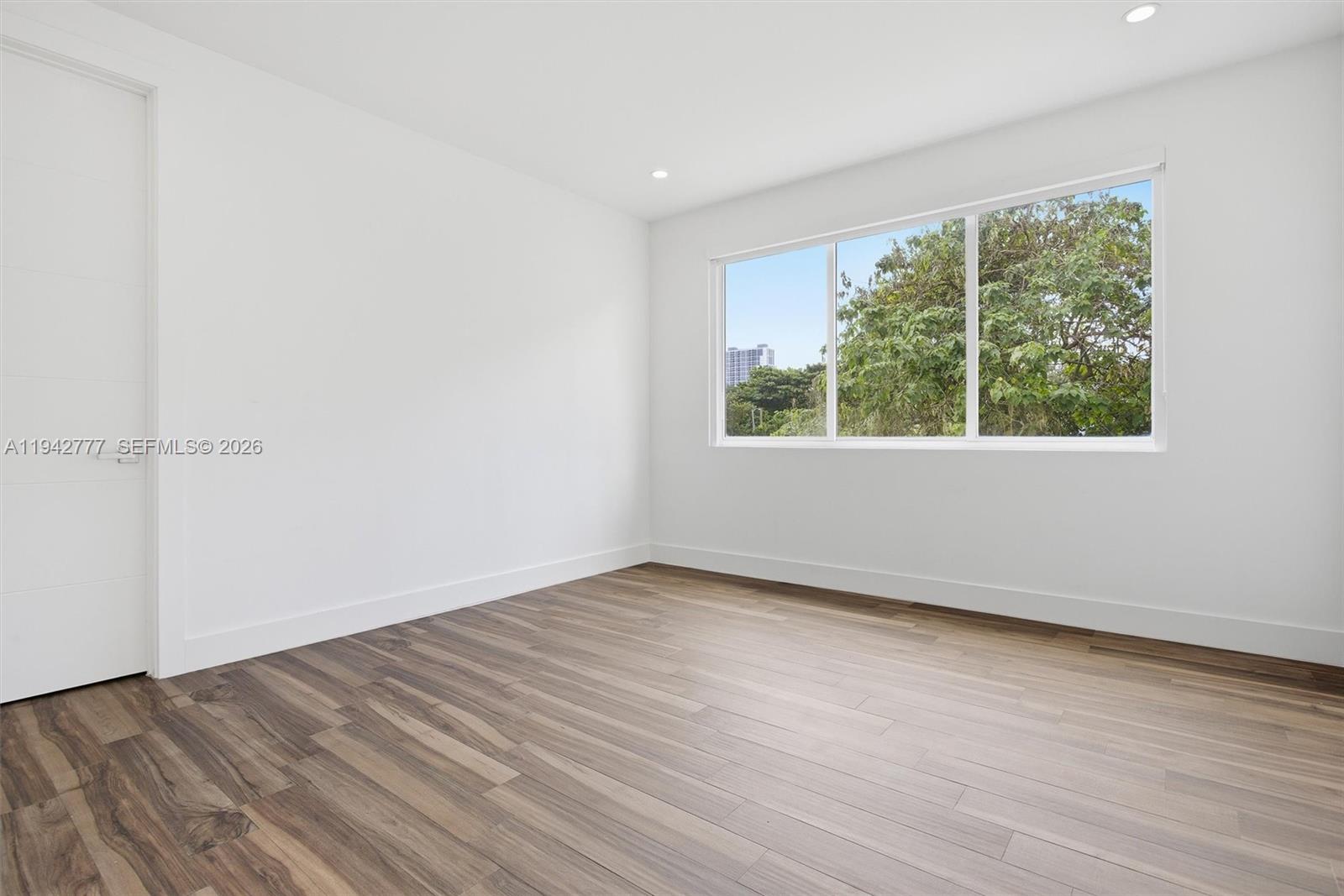 2852 SW 32nd Ct #2852 Miami, FL 33133