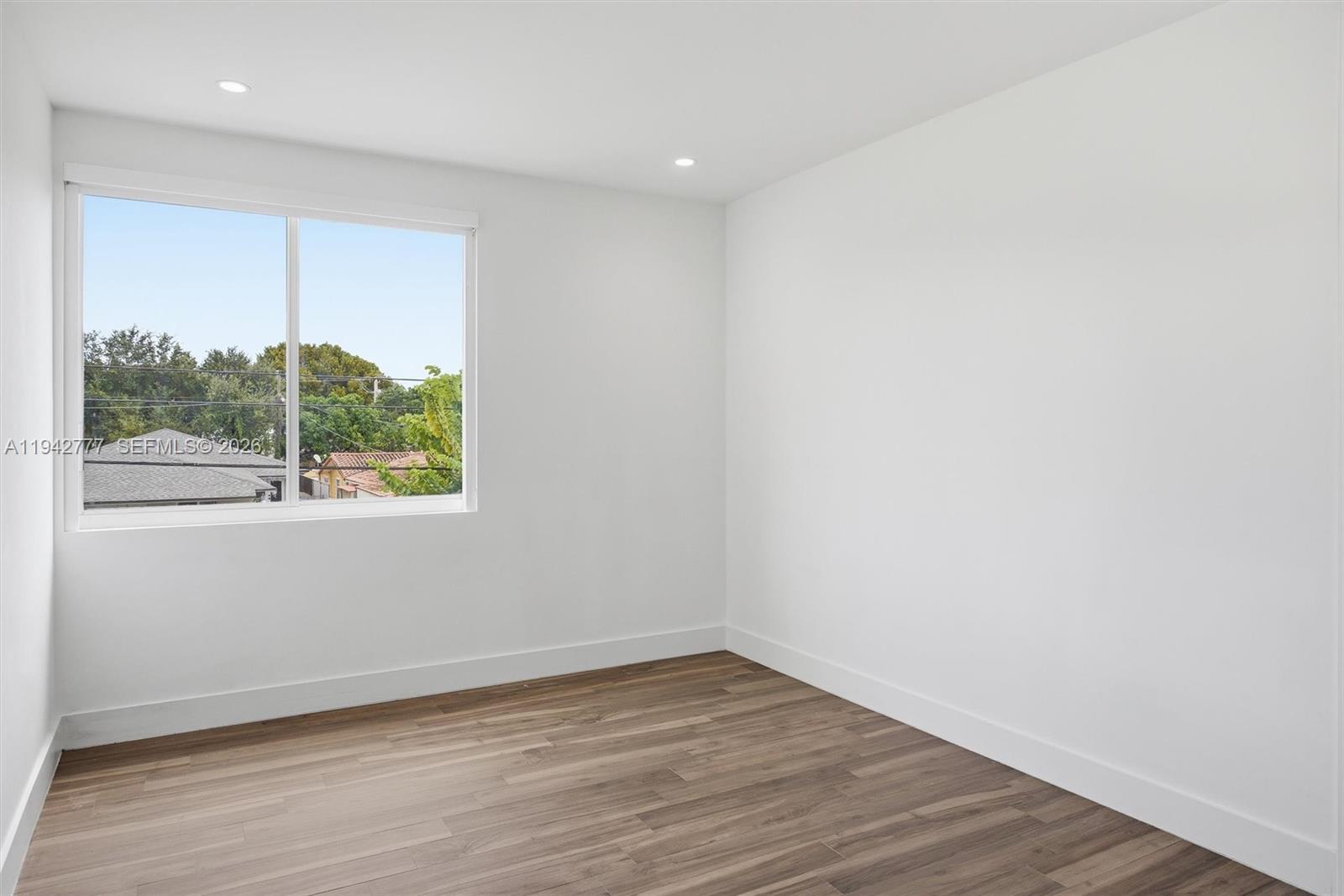 2852 SW 32nd Ct #2852 Miami, FL 33133