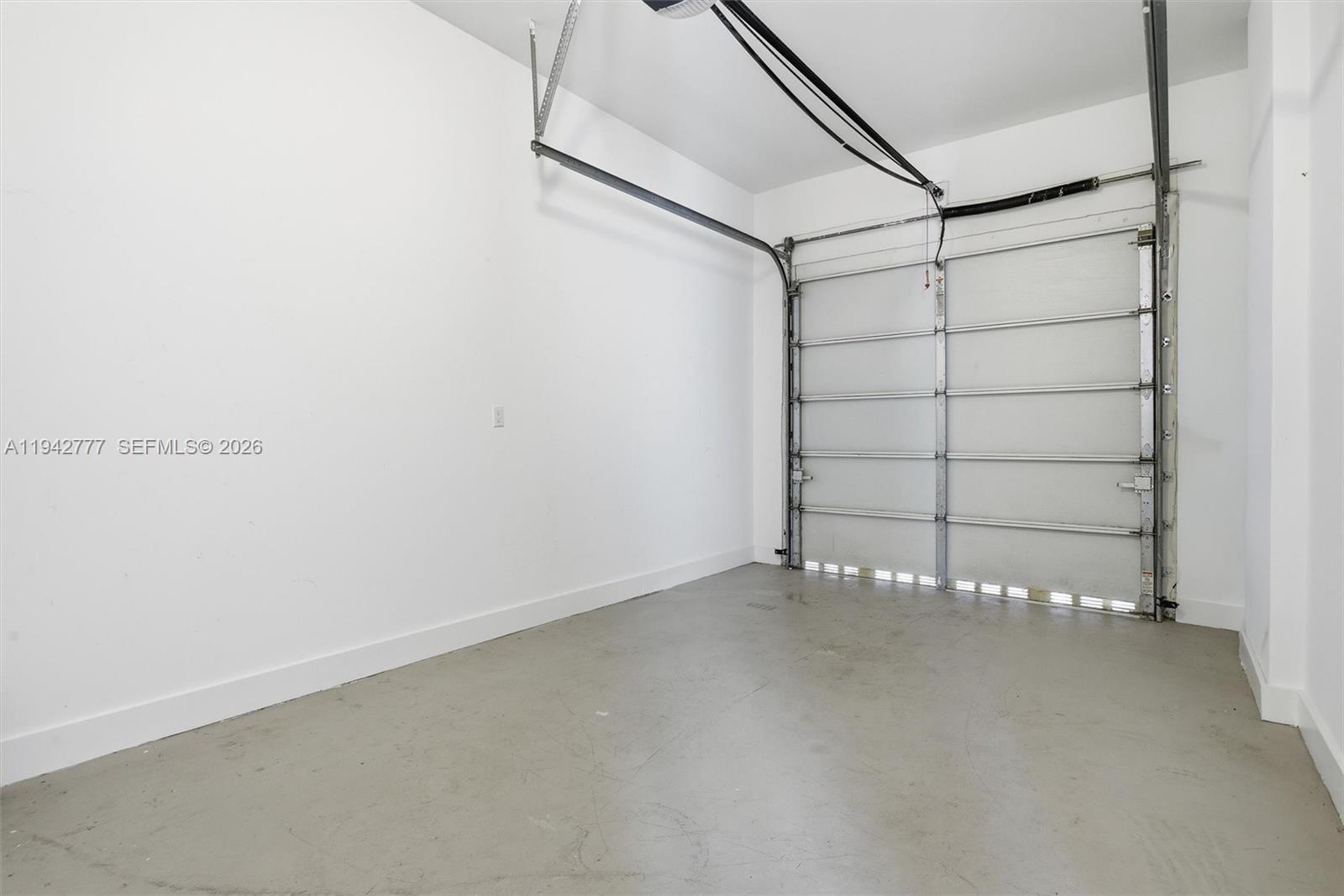 2852 SW 32nd Ct #2852 Miami, FL 33133