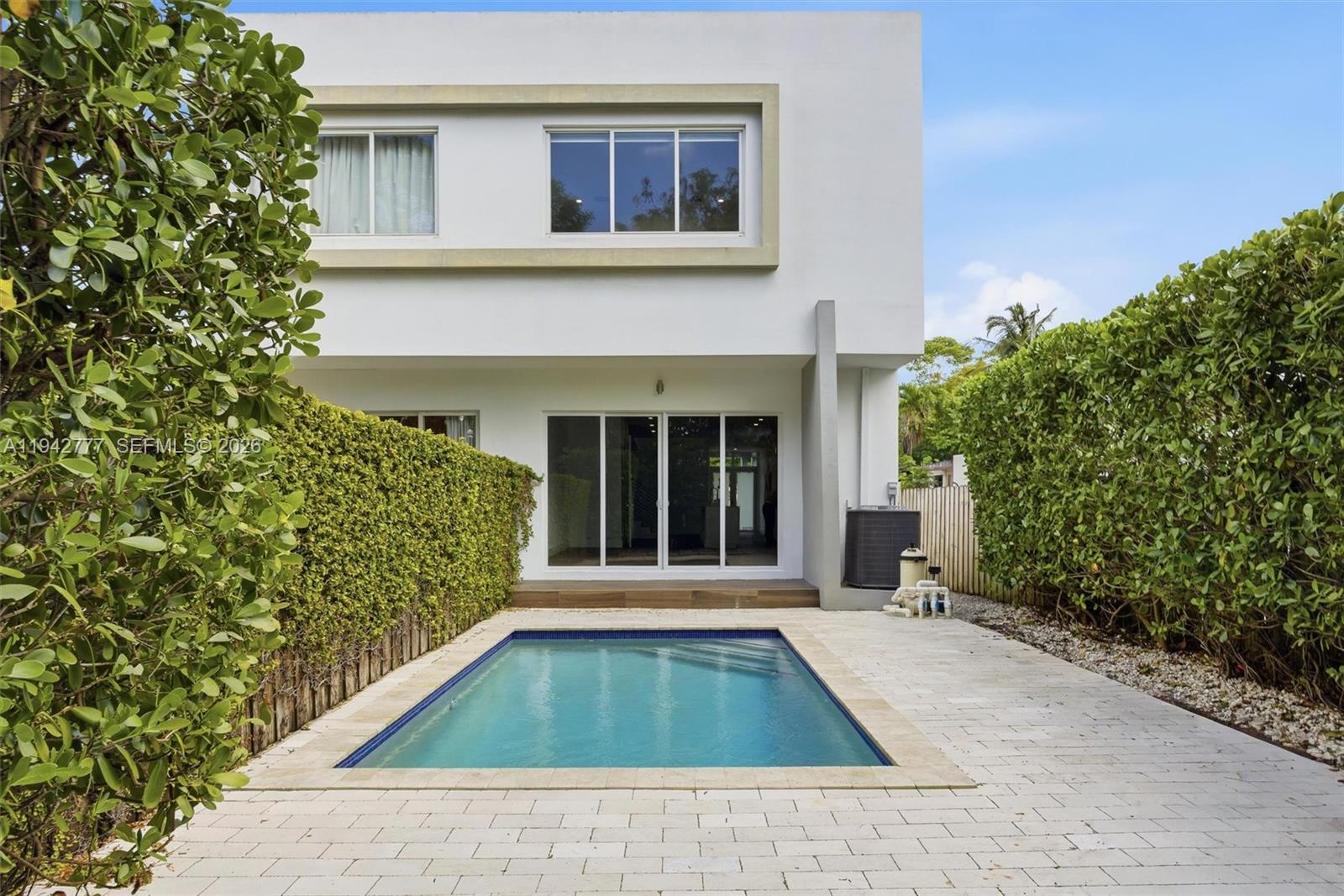 2852 SW 32nd Ct #2852 Miami, FL 33133