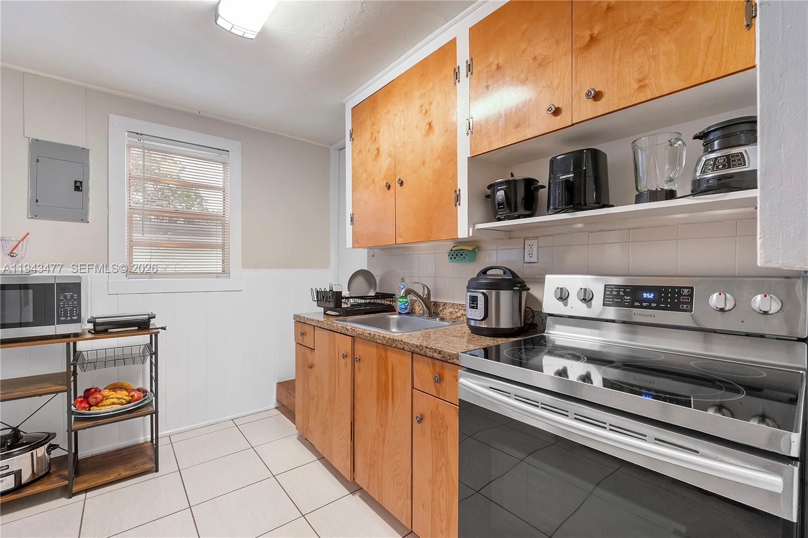 608 El Vedado West Palm Beach, FL 33405