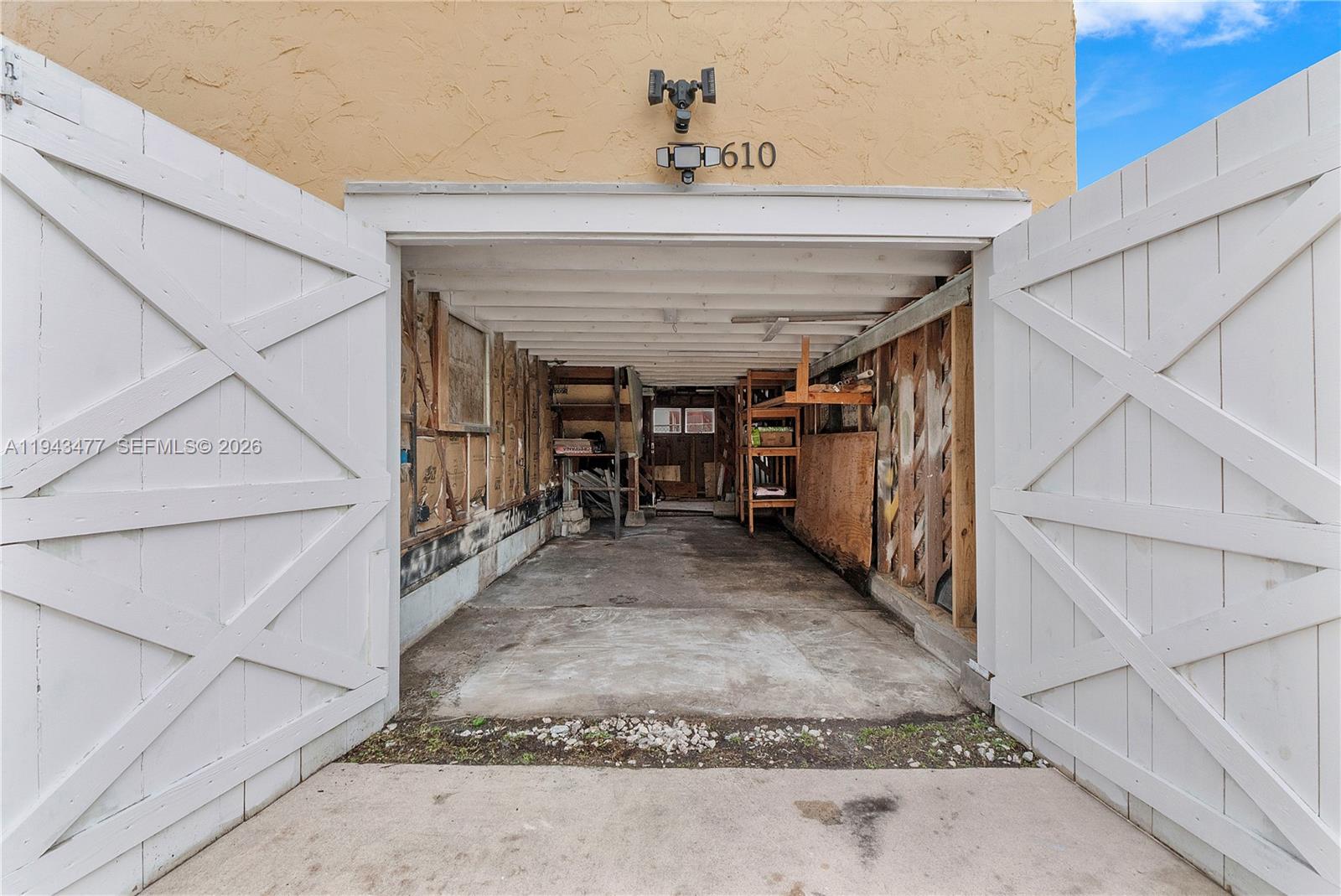 608 El Vedado West Palm Beach, FL 33405