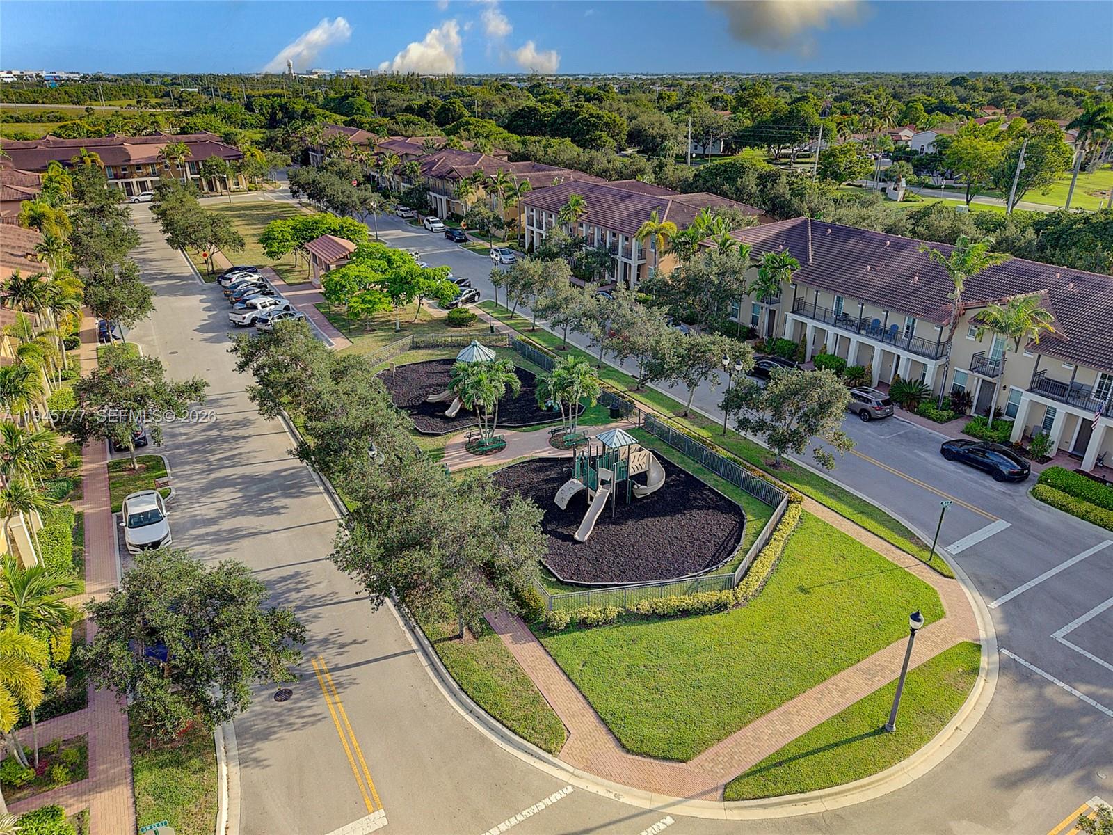 839 SW 147th Ter #5 Pembroke Pines, FL 33027