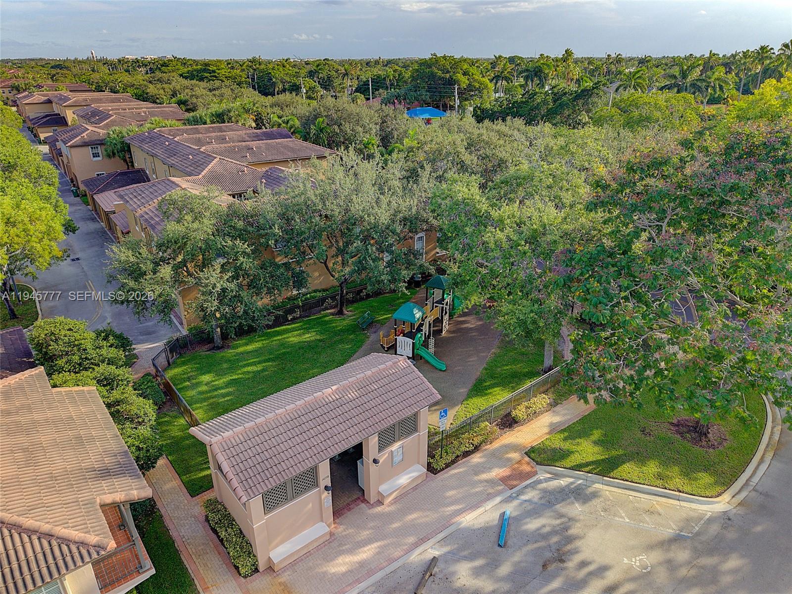 839 SW 147th Ter #5 Pembroke Pines, FL 33027