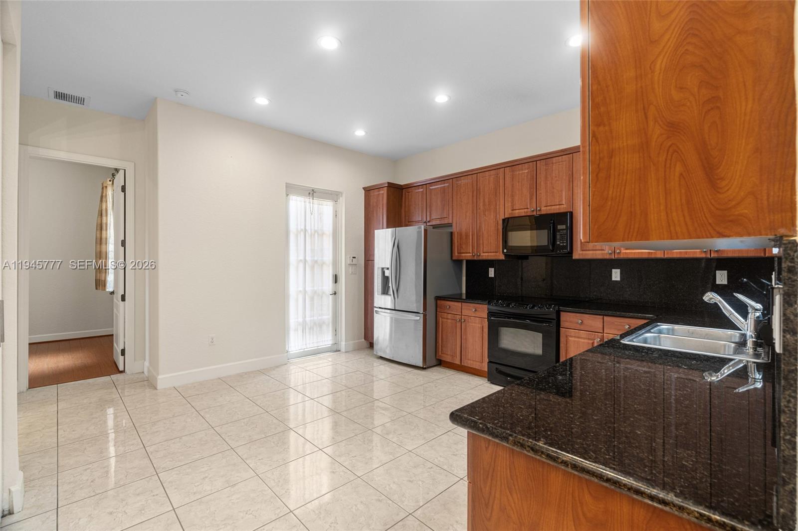 839 SW 147th Ter #5 Pembroke Pines, FL 33027