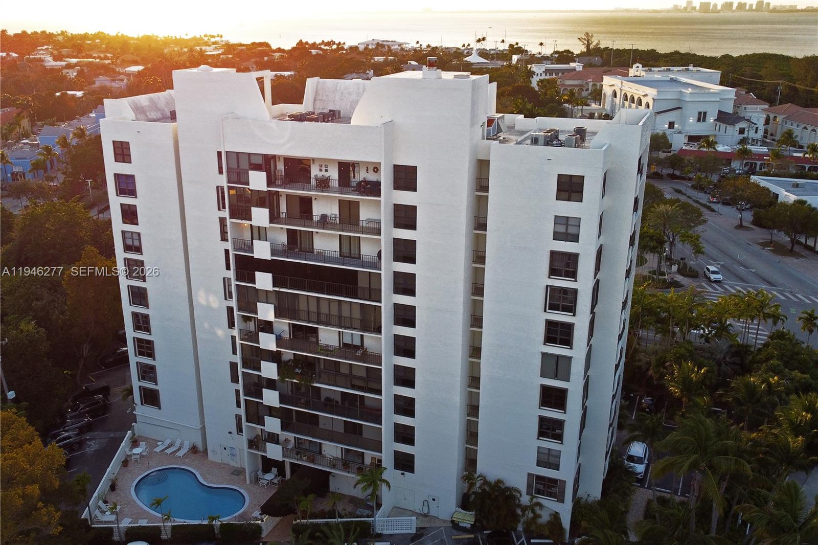 77 Crandon Blvd #3C Key Biscayne, FL 33149