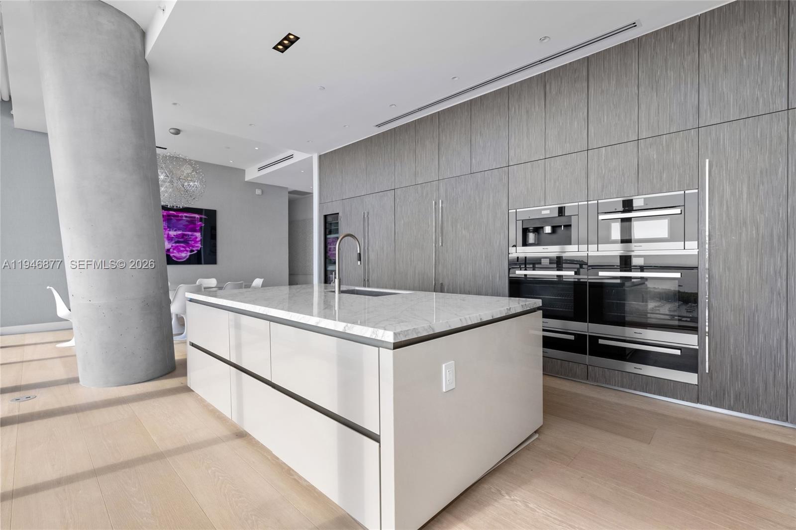 2675 S Bayshore Dr #1602S Miami, FL 33133