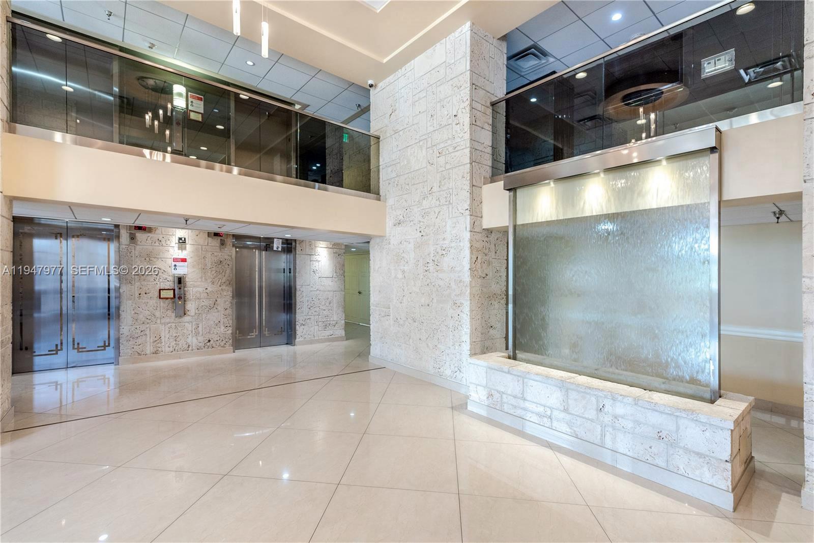 image Winston Towers 70042