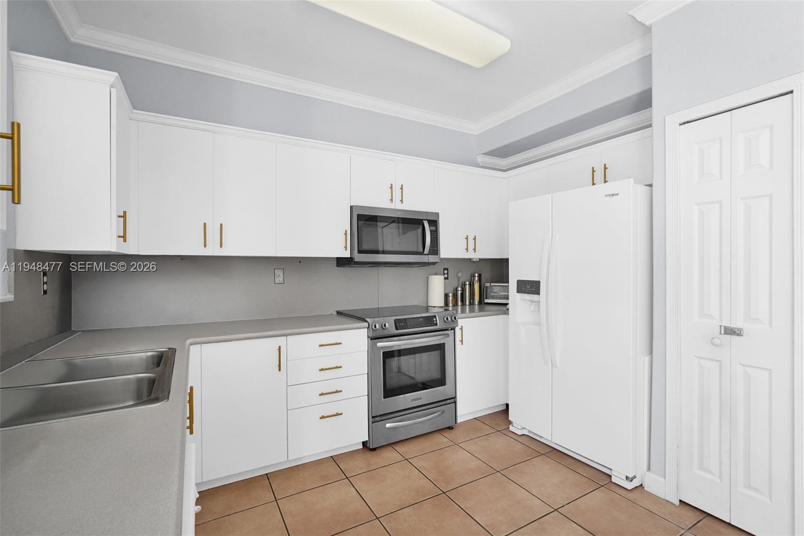 5420 NW 107th Ave #302 Doral, FL 33178