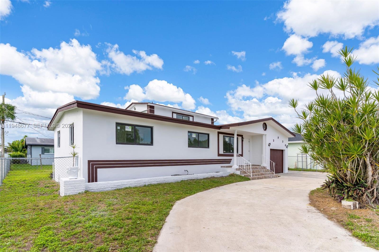 13930 Van Buren St Miami, FL 33176