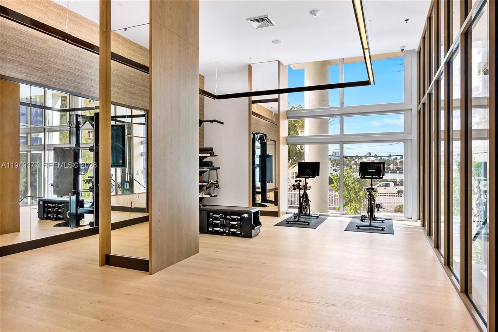 151 N Seabreeze #1003-E Fort Lauderdale, FL 33304