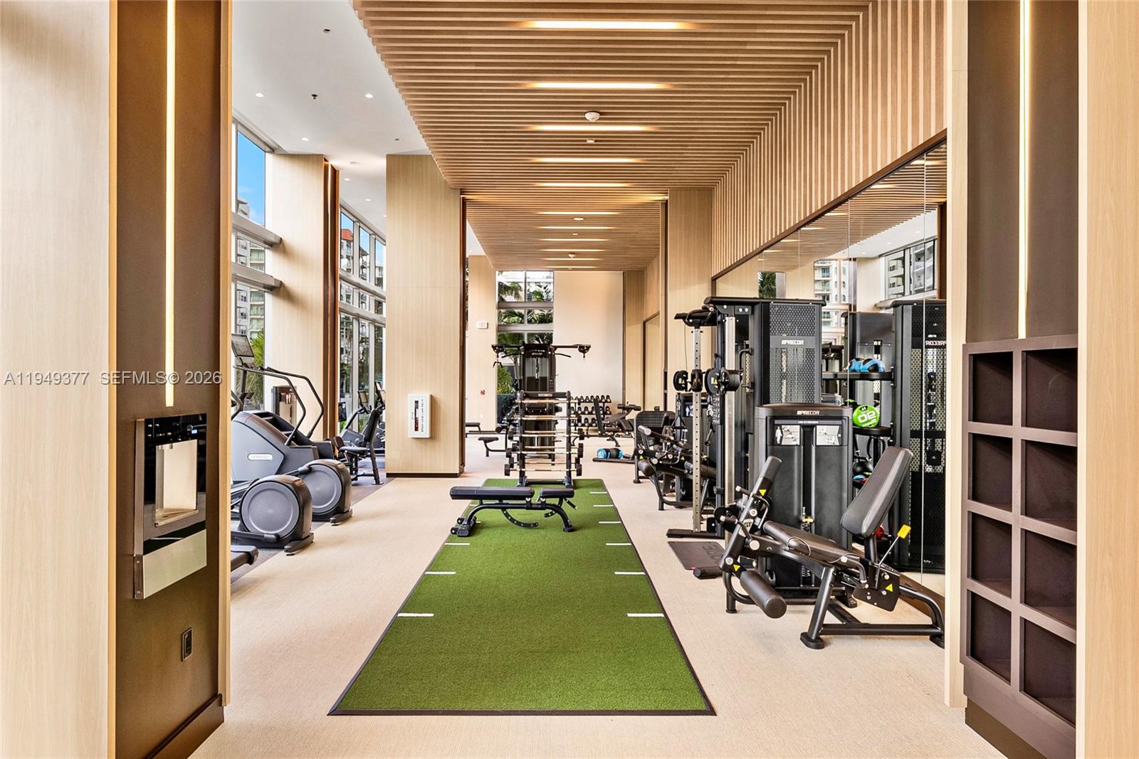 151 N Seabreeze #1003-E Fort Lauderdale, FL 33304