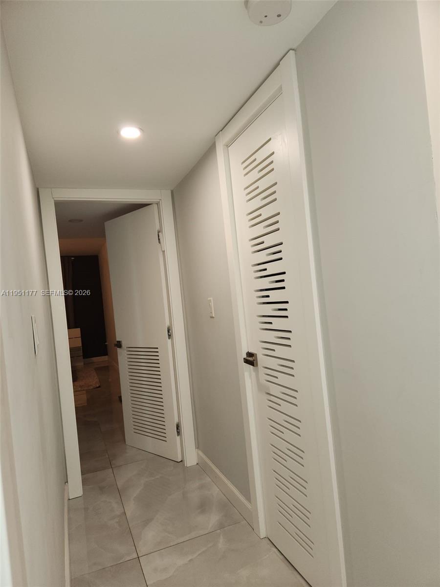 1075 92nd St #405 Bay Harbor Islands, FL 33154