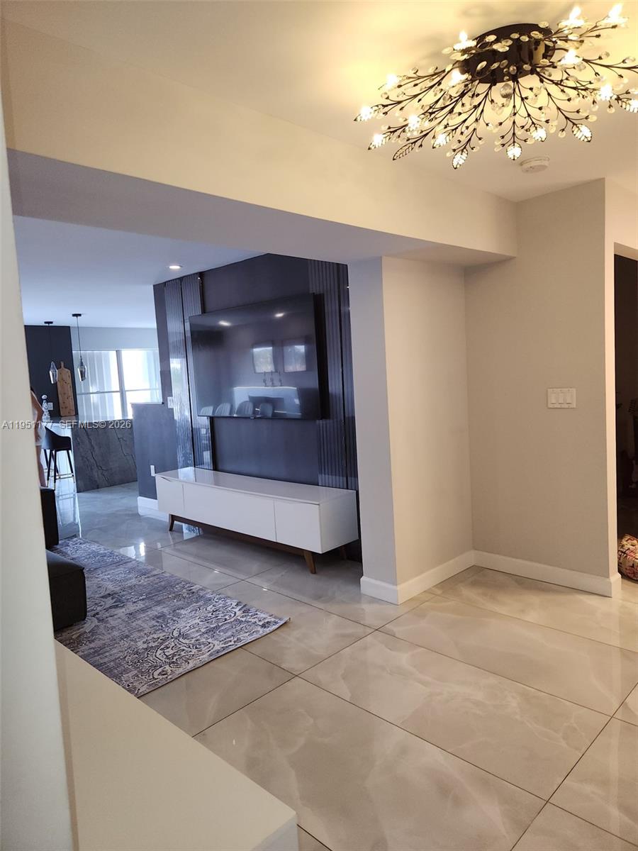 1075 92nd St #405 Bay Harbor Islands, FL 33154