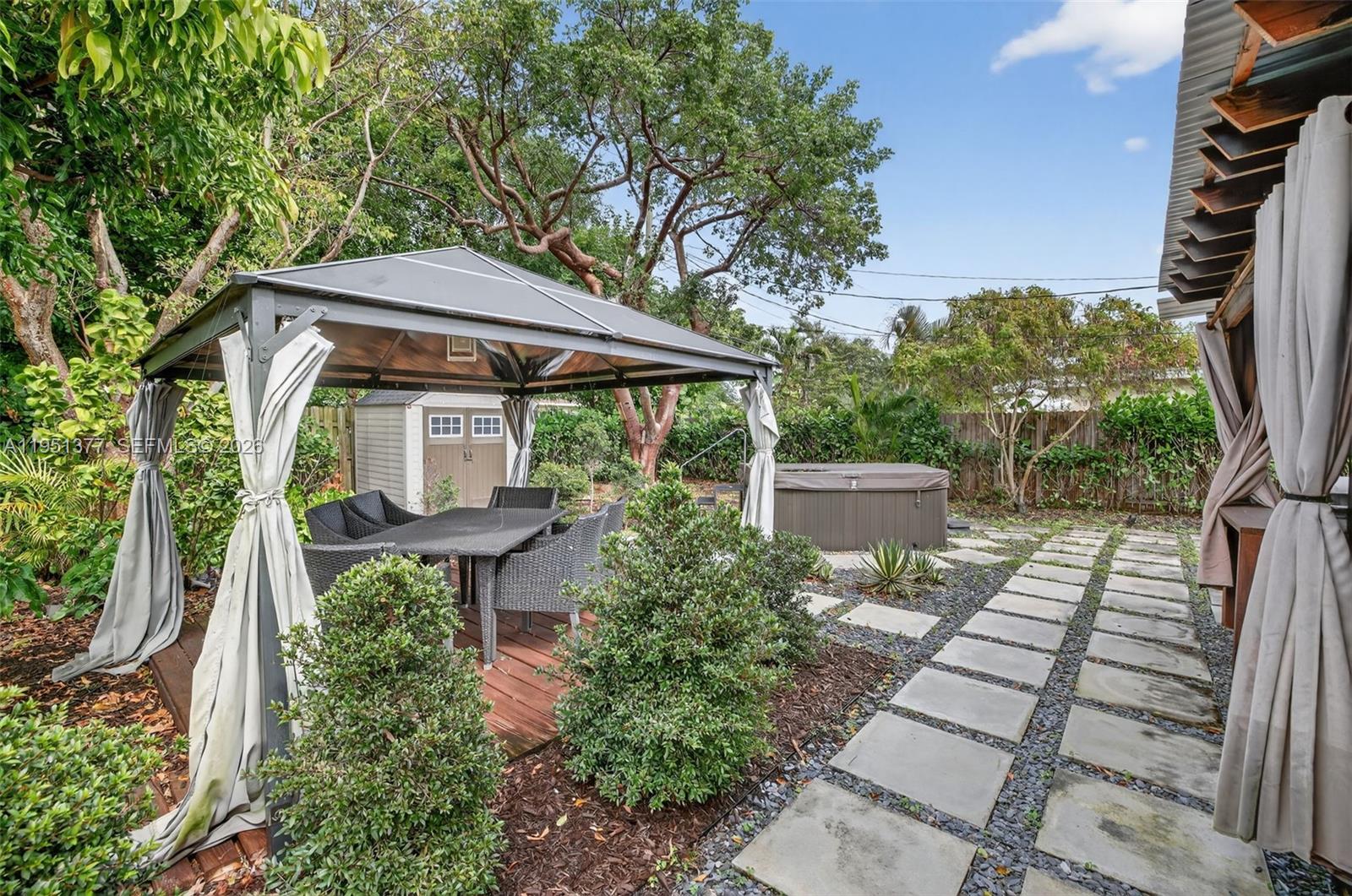 101 NE 47th Ct Oakland Park, FL 33334