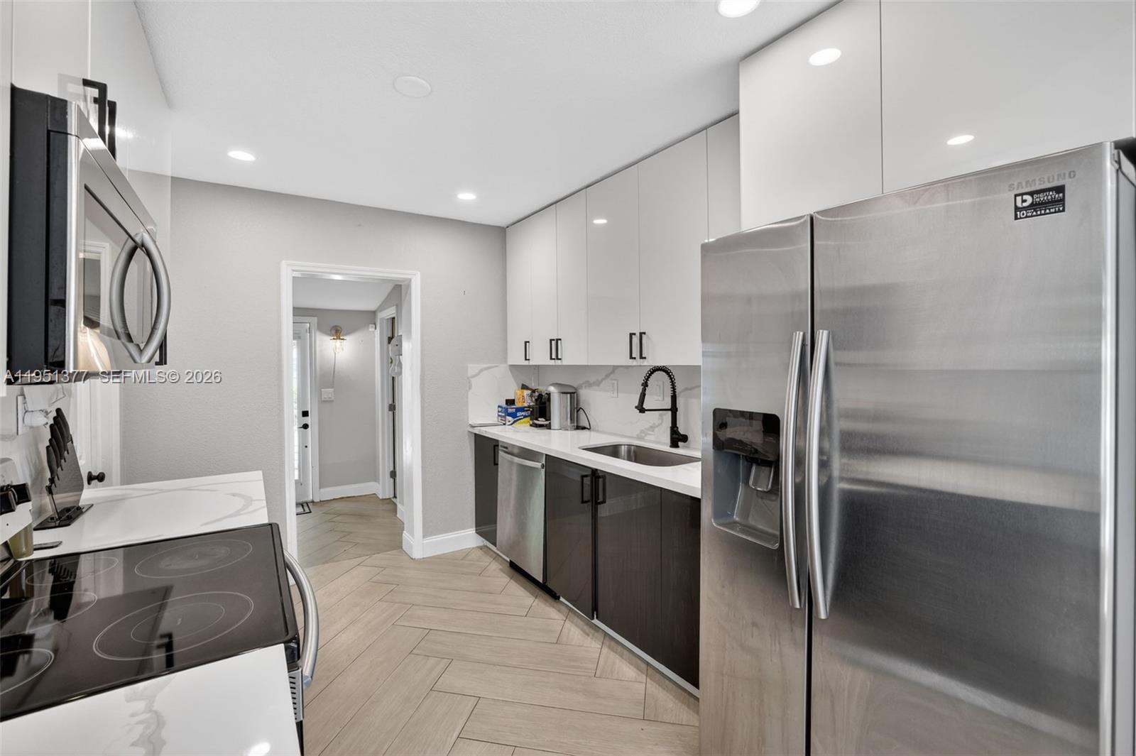 101 NE 47th Ct Oakland Park, FL 33334