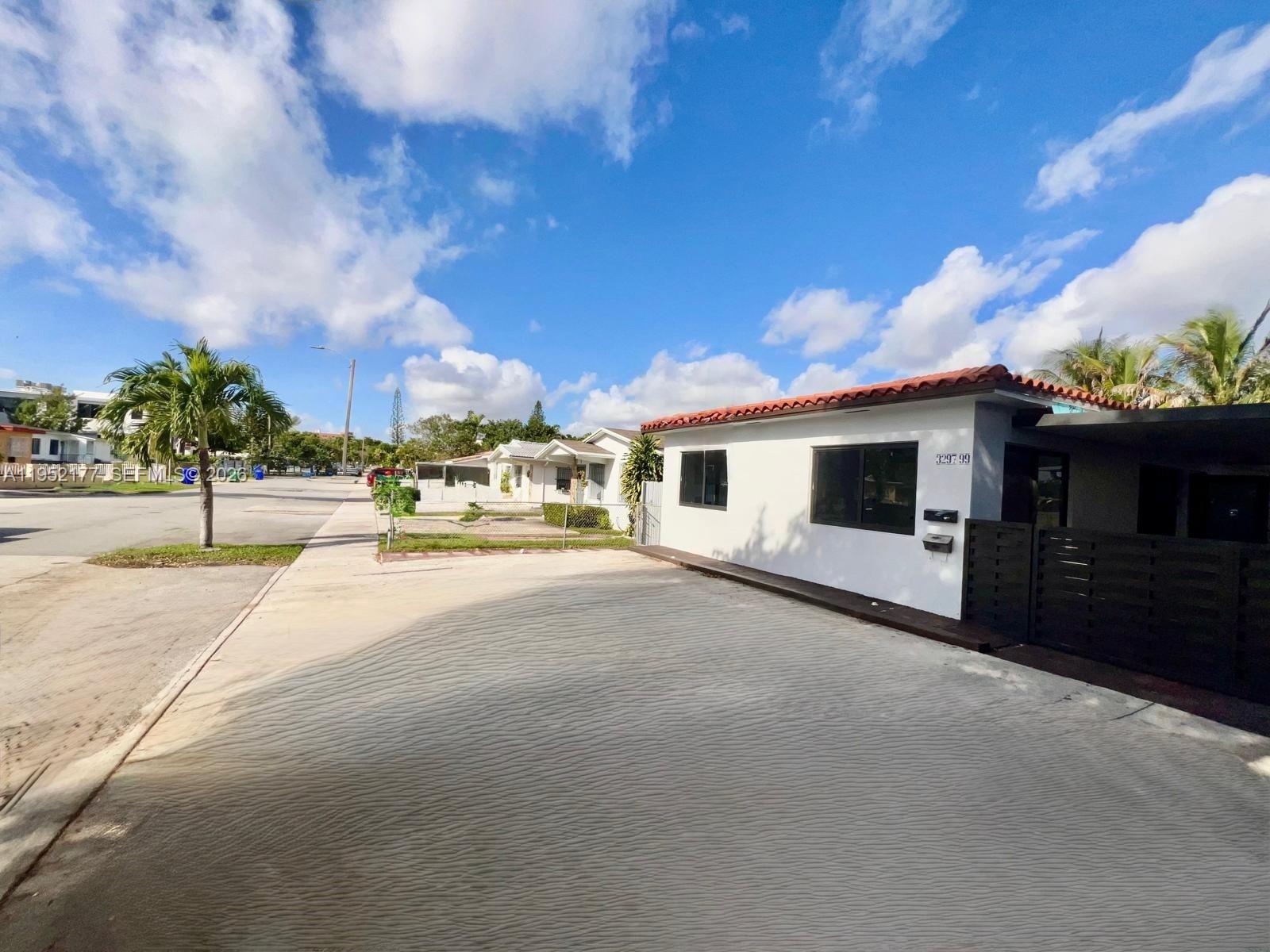 3297 SW 26th St #3299