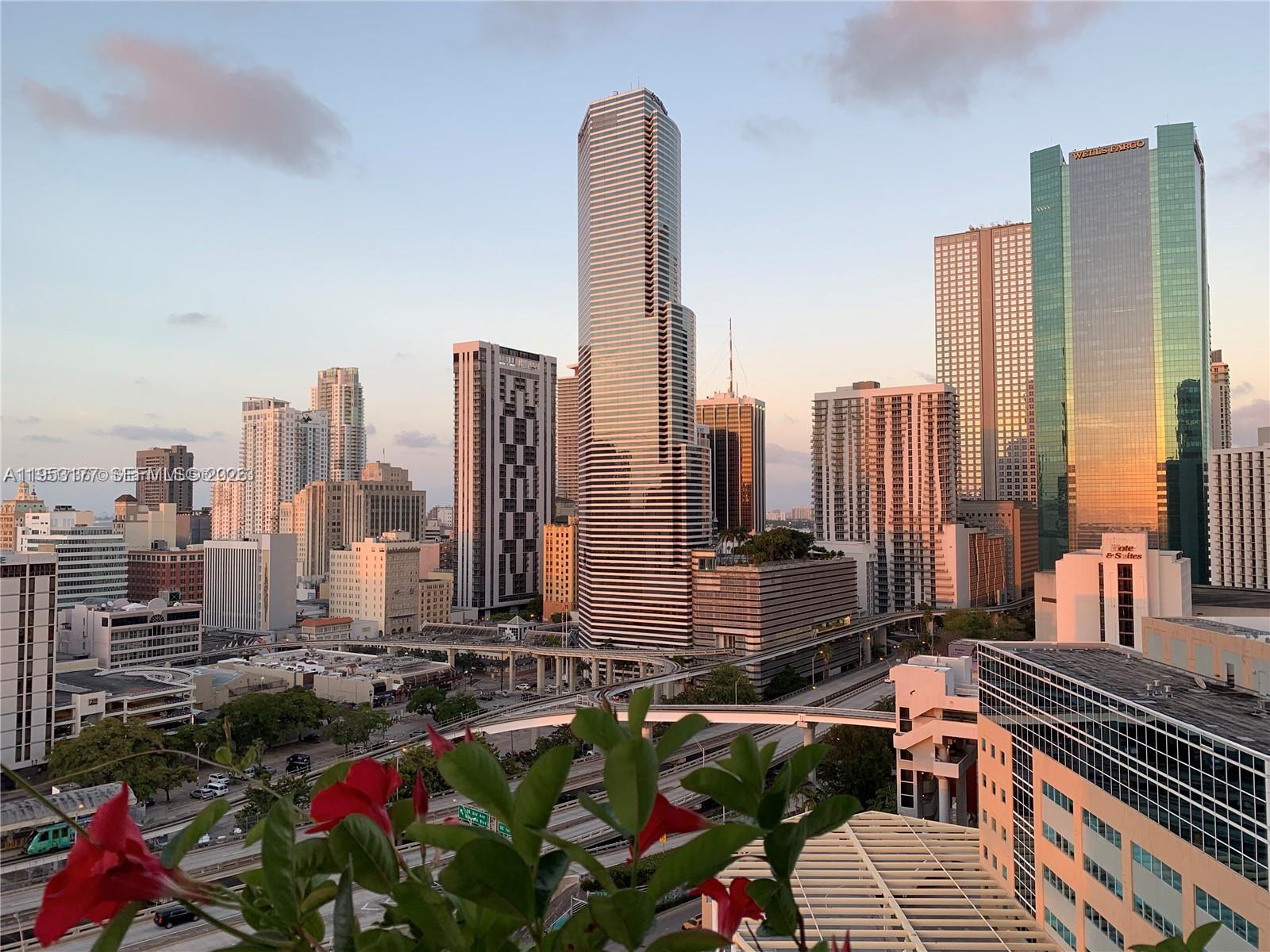 350 S Miami Ave #1907 Miami, FL 33130