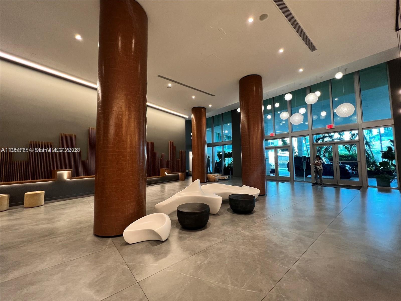 350 S Miami Ave #1907 Miami, FL 33130