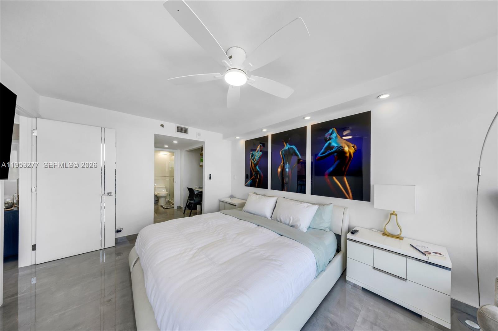 7601 E Treasure Dr #1216 North Bay Village, FL 33141