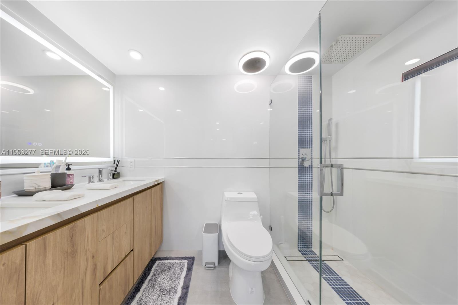 7601 E Treasure Dr #1216 North Bay Village, FL 33141