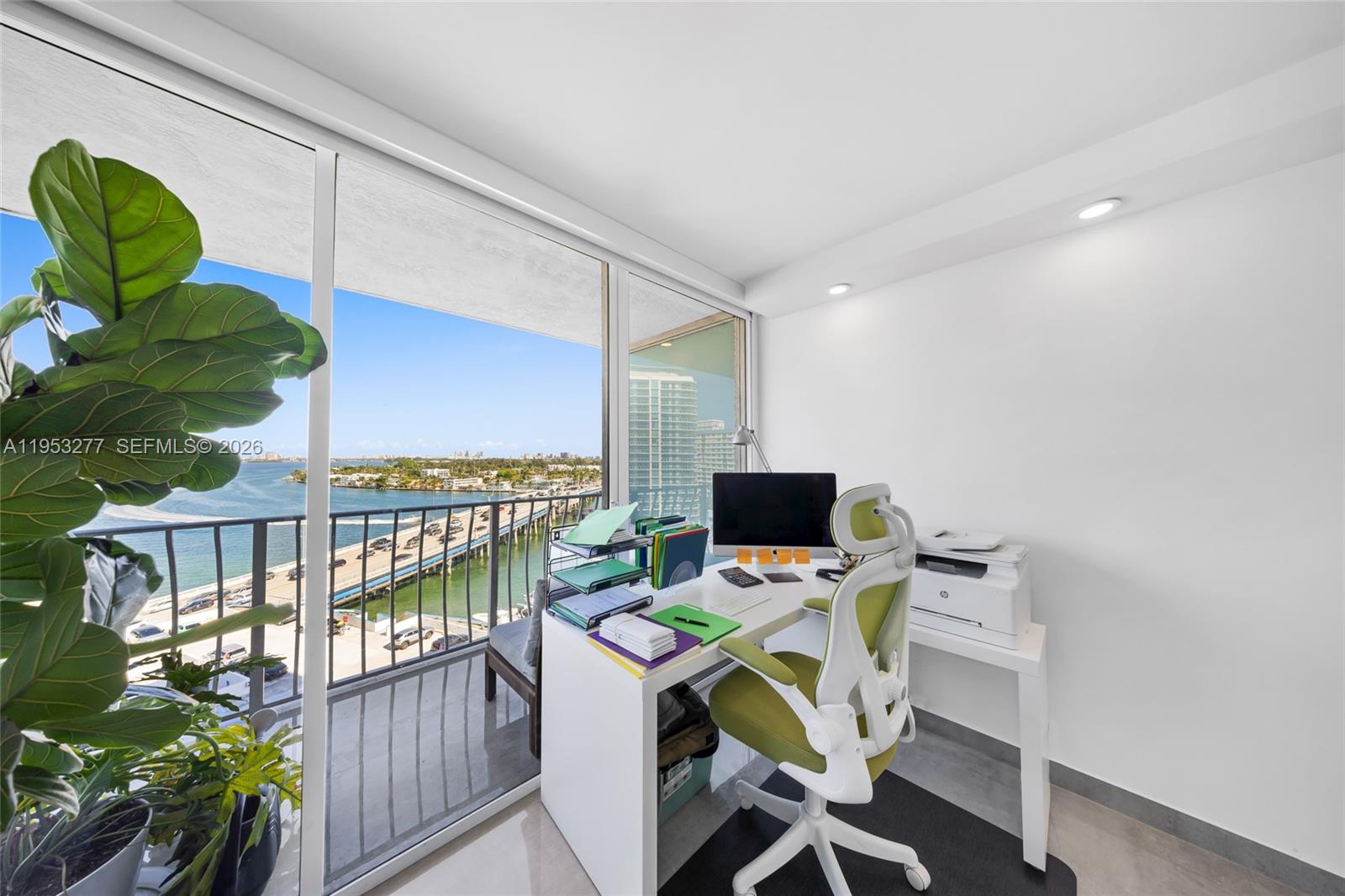 7601 E Treasure Dr #1216 North Bay Village, FL 33141