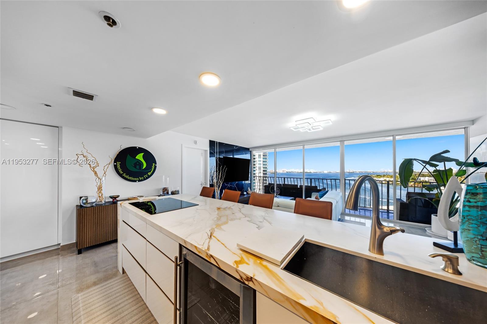 7601 E Treasure Dr #1216 North Bay Village, FL 33141