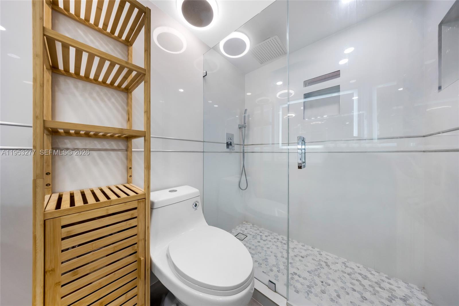 7601 E Treasure Dr #1216 North Bay Village, FL 33141