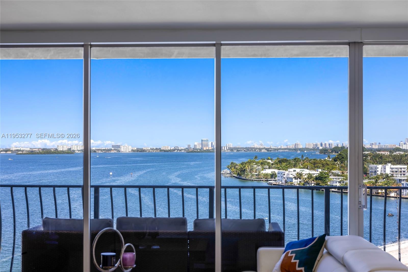 7601 E Treasure Dr #1216 North Bay Village, FL 33141