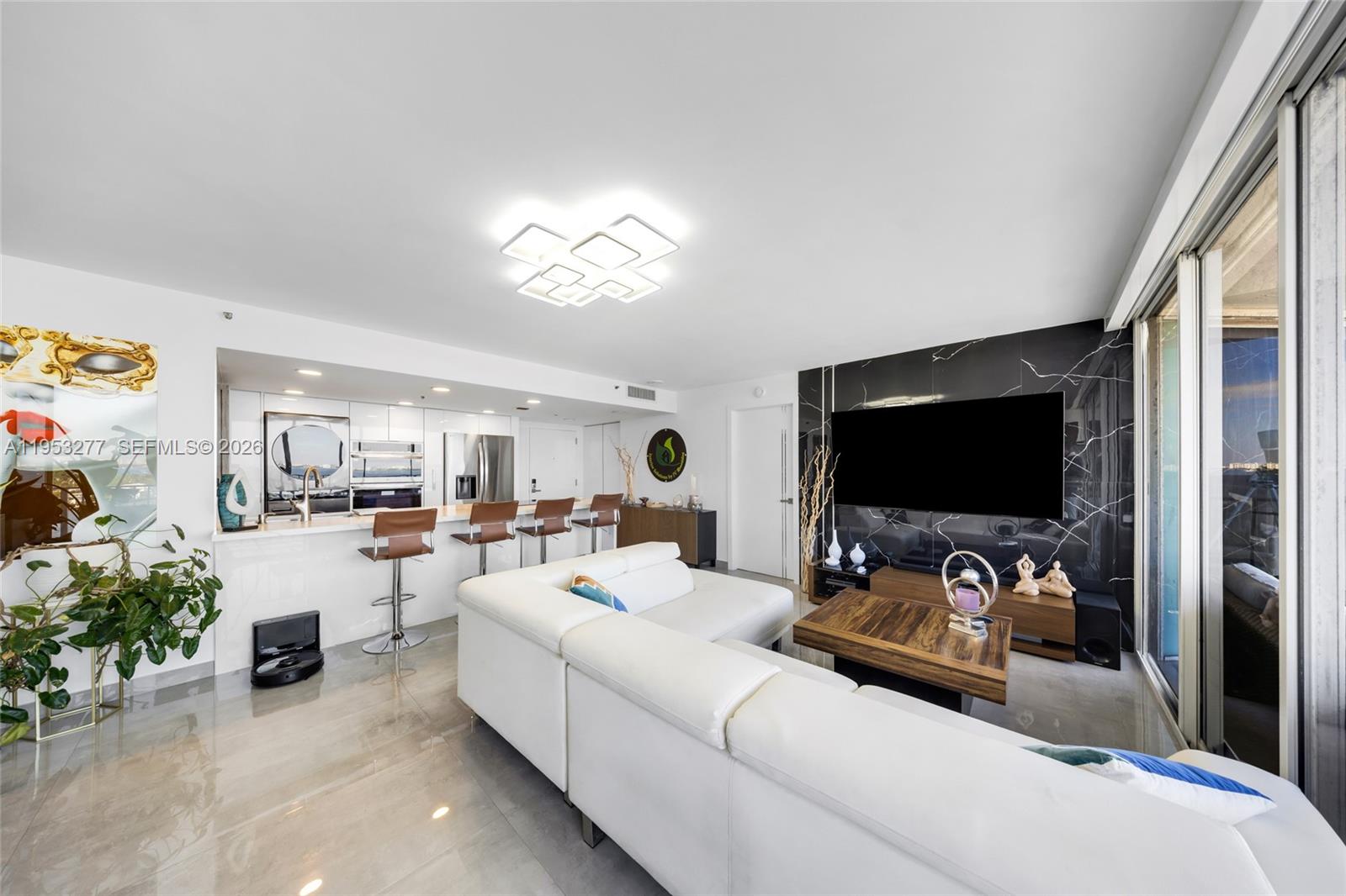 7601 E Treasure Dr #1216 North Bay Village, FL 33141