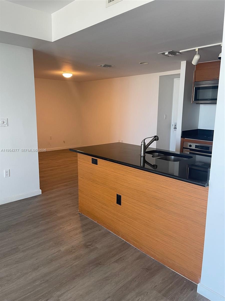 50 Biscayne Blvd #5207