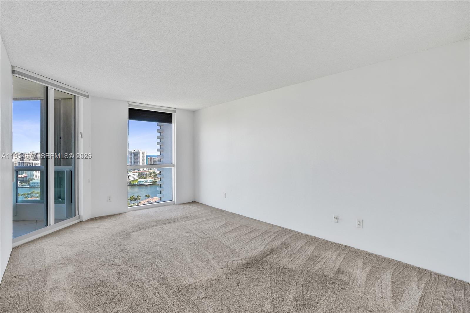 21205 Yacht Clb Dr #2310 Aventura, FL 33180