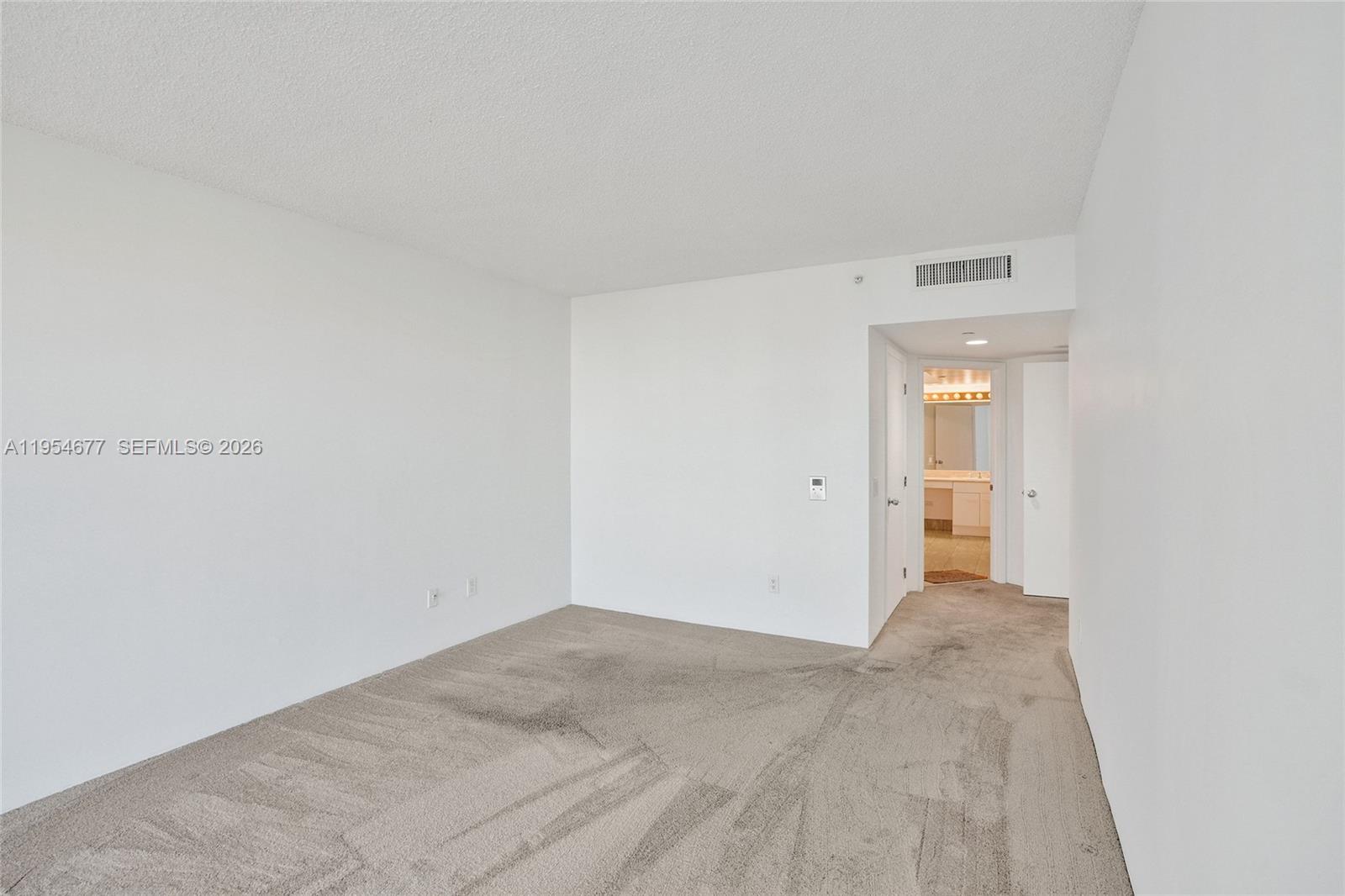 21205 Yacht Clb Dr #2310 Aventura, FL 33180