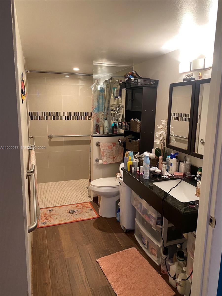 200 Leslie Dr #225 Hallandale Beach, FL 33009