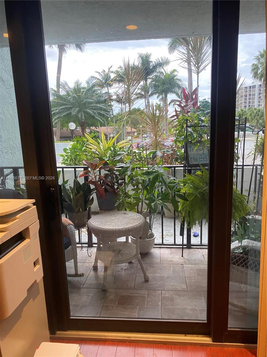 200 Leslie Dr #225 Hallandale Beach, FL 33009