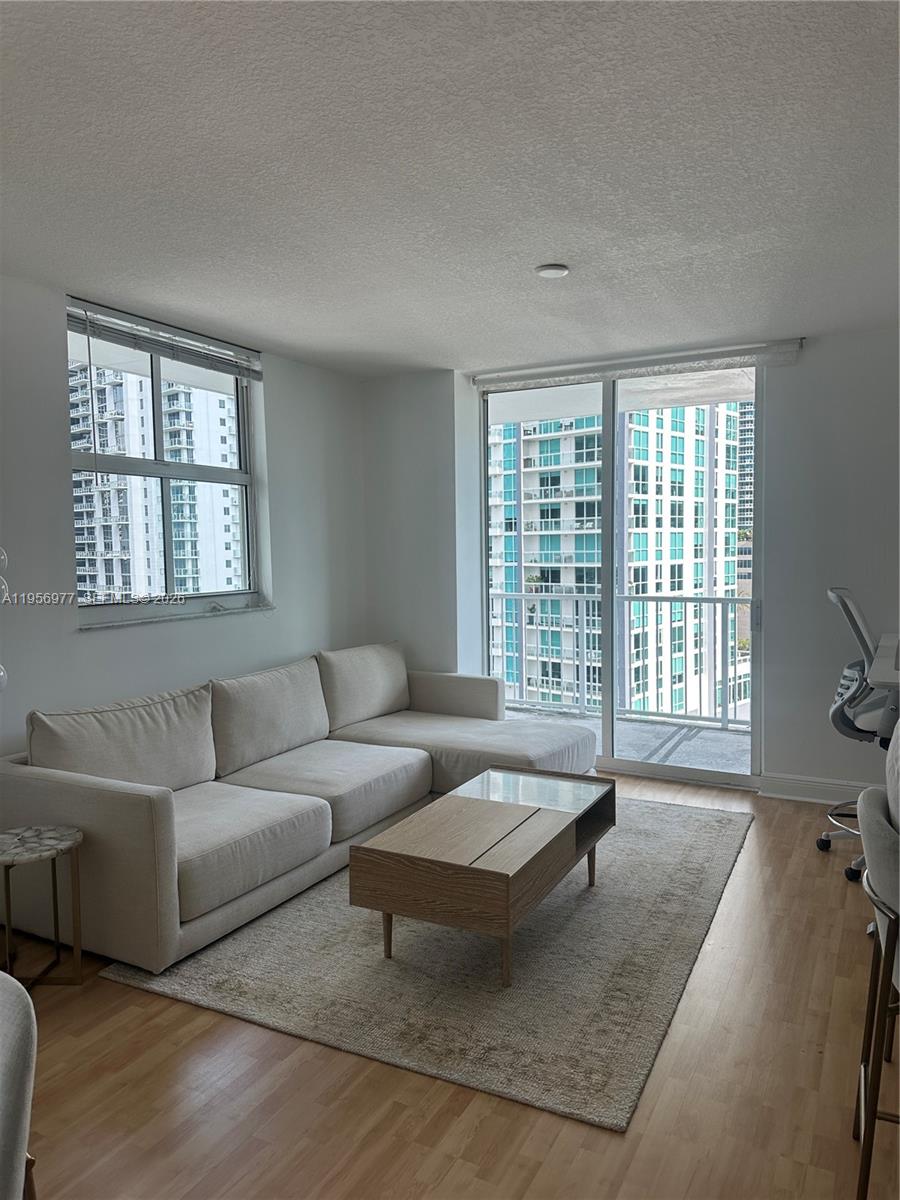 image Vue at Brickell11
