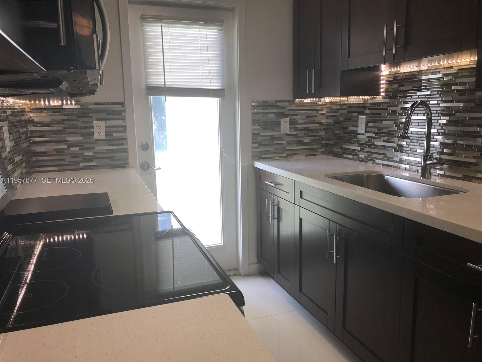 10001 W Bay Hbr Dr #206