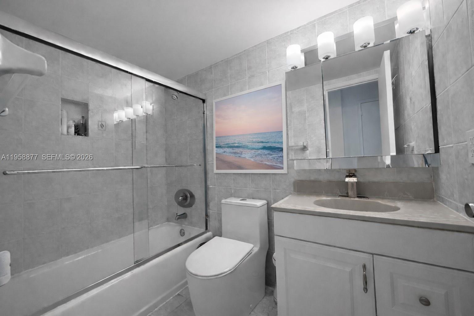 1228 West Ave #1415 Miami Beach, FL 33139