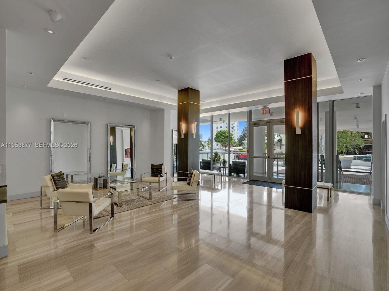 1228 West Ave #1415 Miami Beach, FL 33139