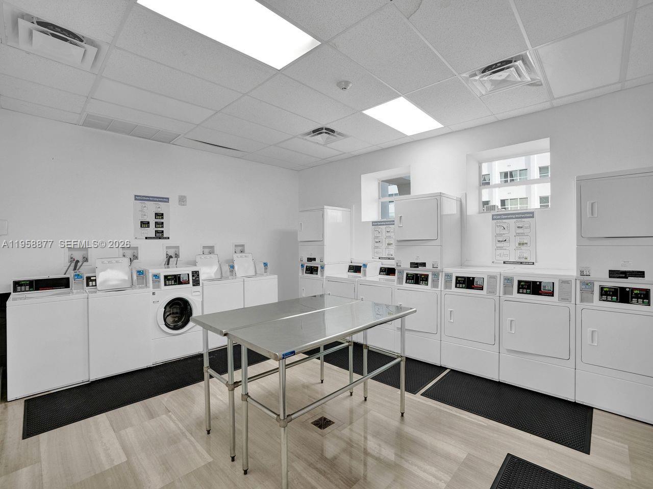 1228 West Ave #1415 Miami Beach, FL 33139