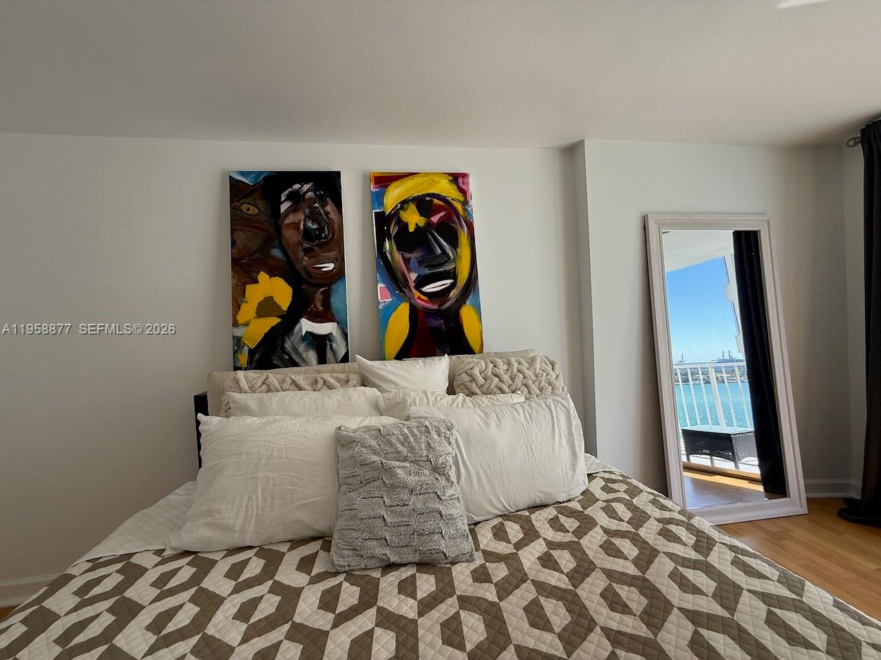 1228 West Ave #1415 Miami Beach, FL 33139