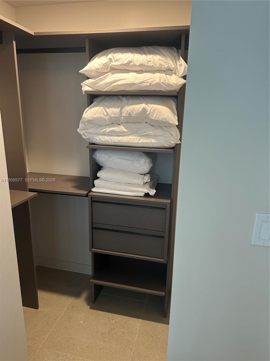 image The Crosby Miami Worldcenter14