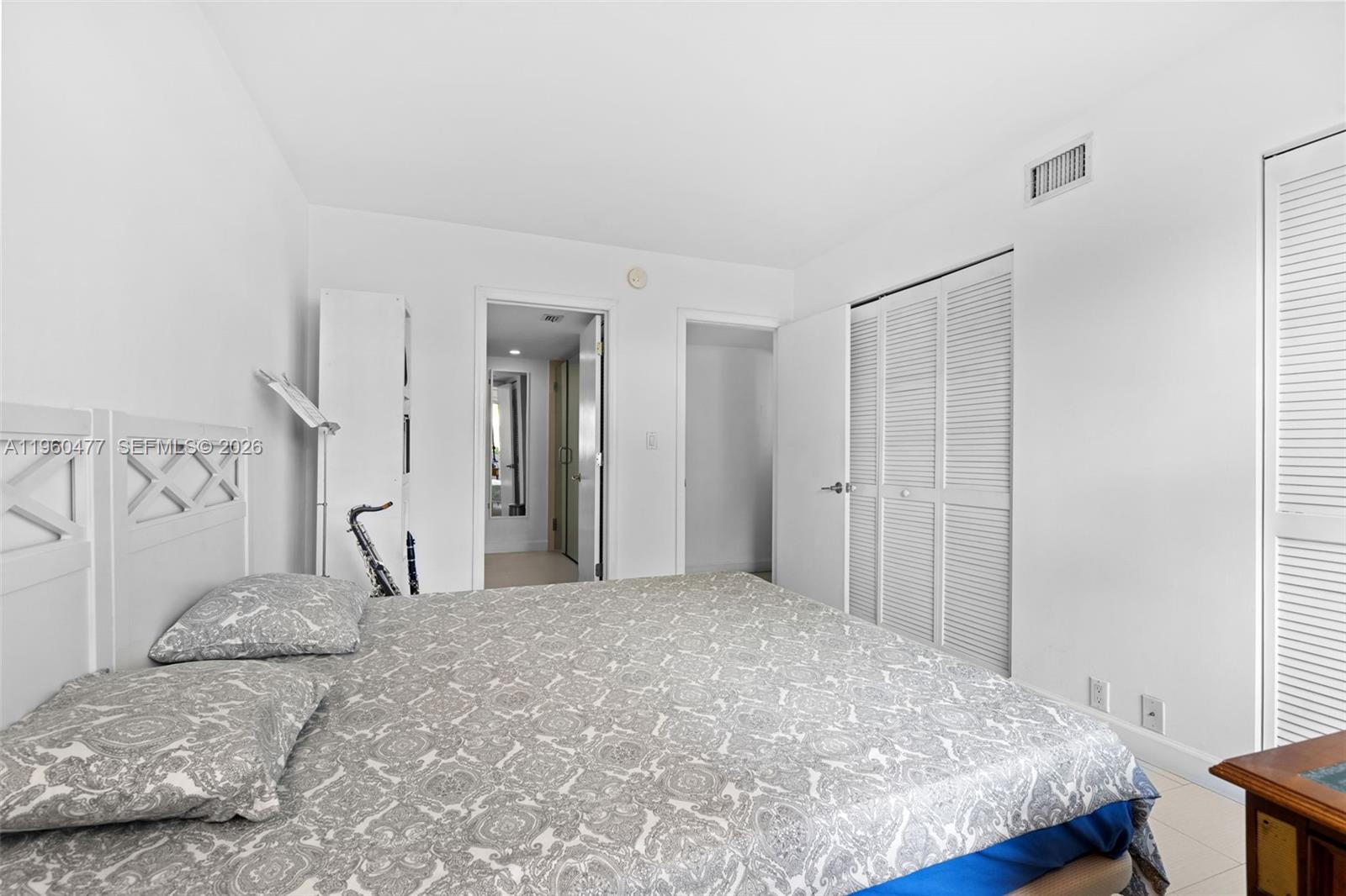 240 Galen Dr #109 Key Biscayne, FL 33149