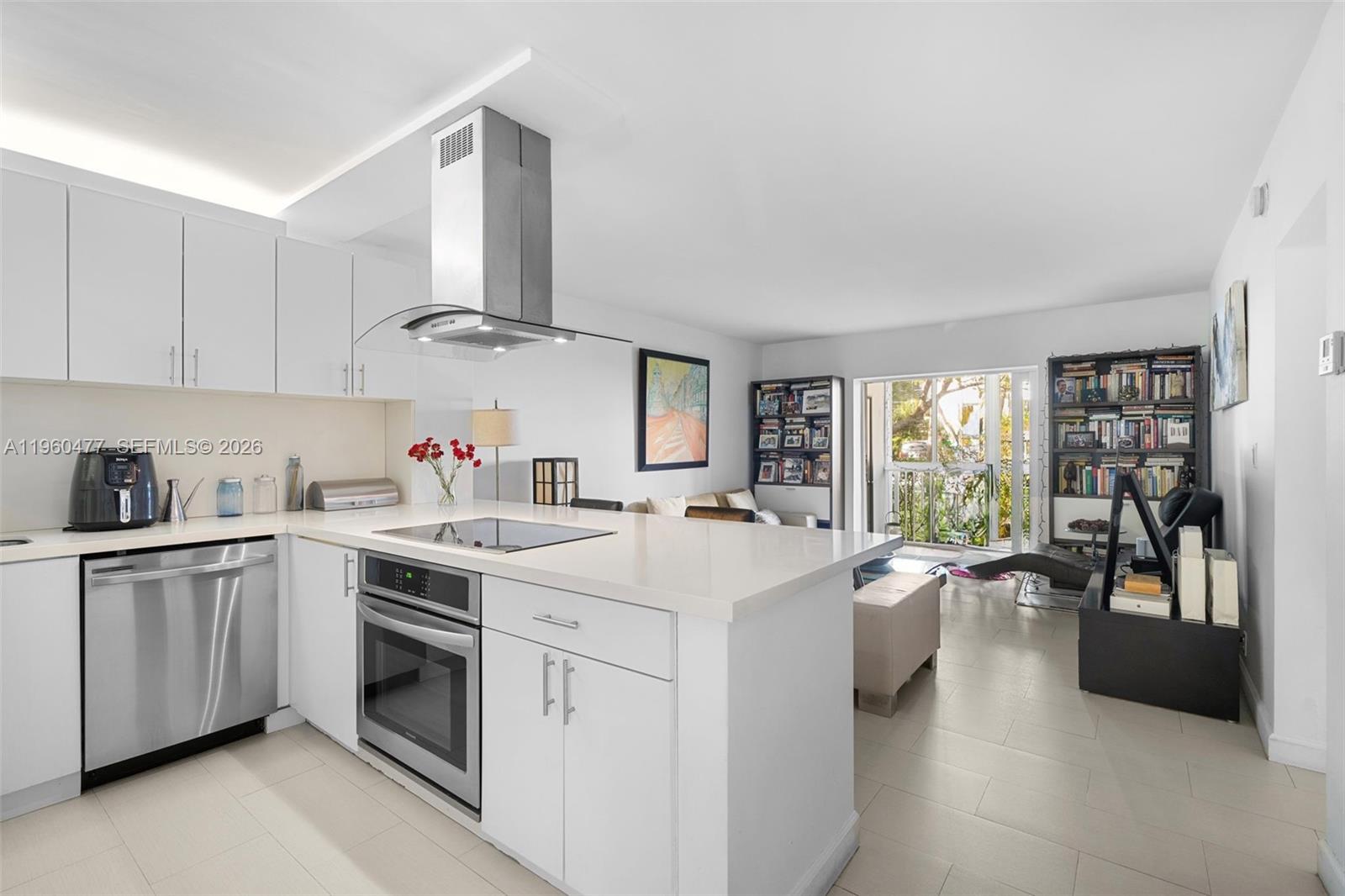 240 Galen Dr #109 Key Biscayne, FL 33149