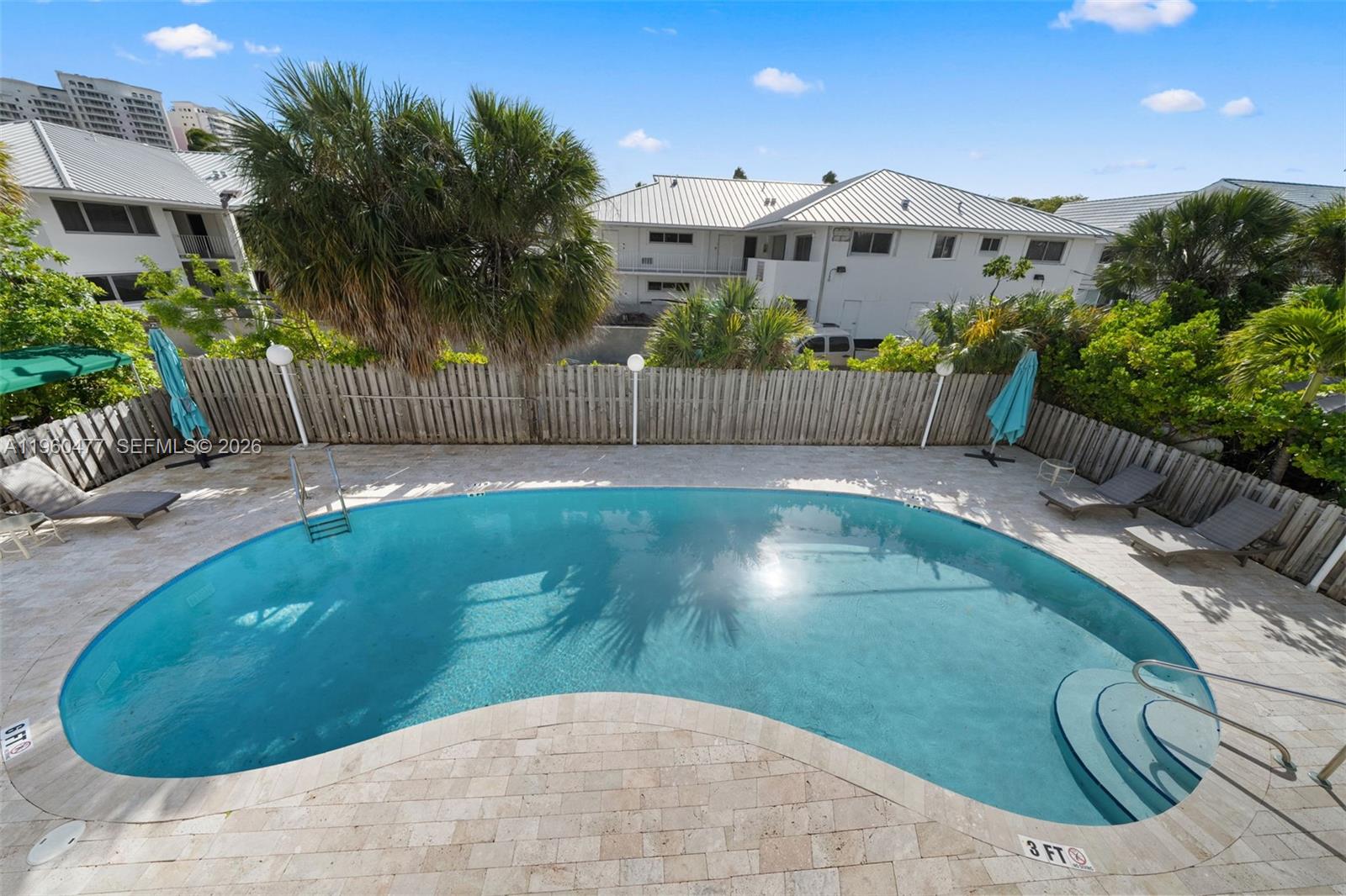 240 Galen Dr #109 Key Biscayne, FL 33149