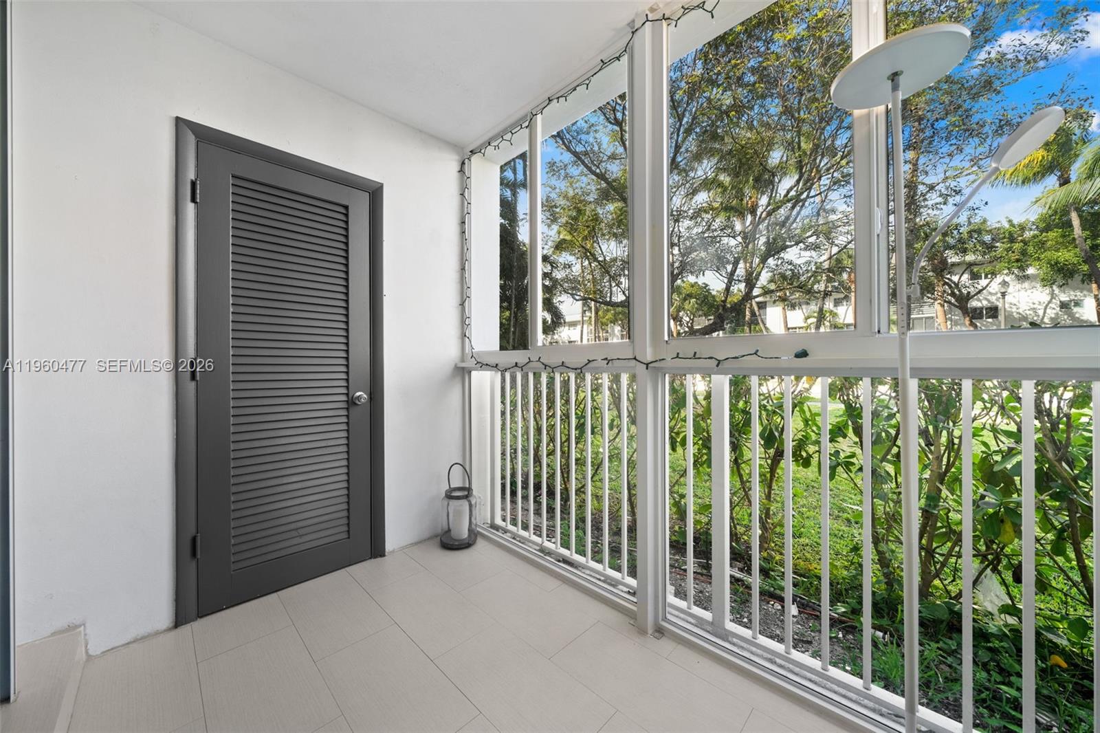 240 Galen Dr #109 Key Biscayne, FL 33149