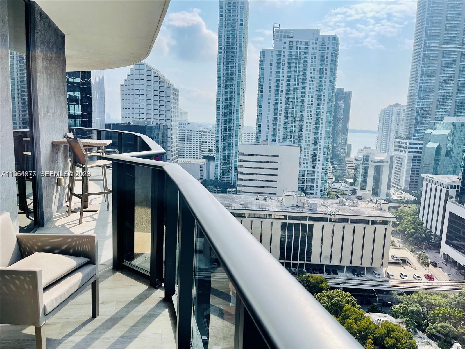 image Brickell Heights East14