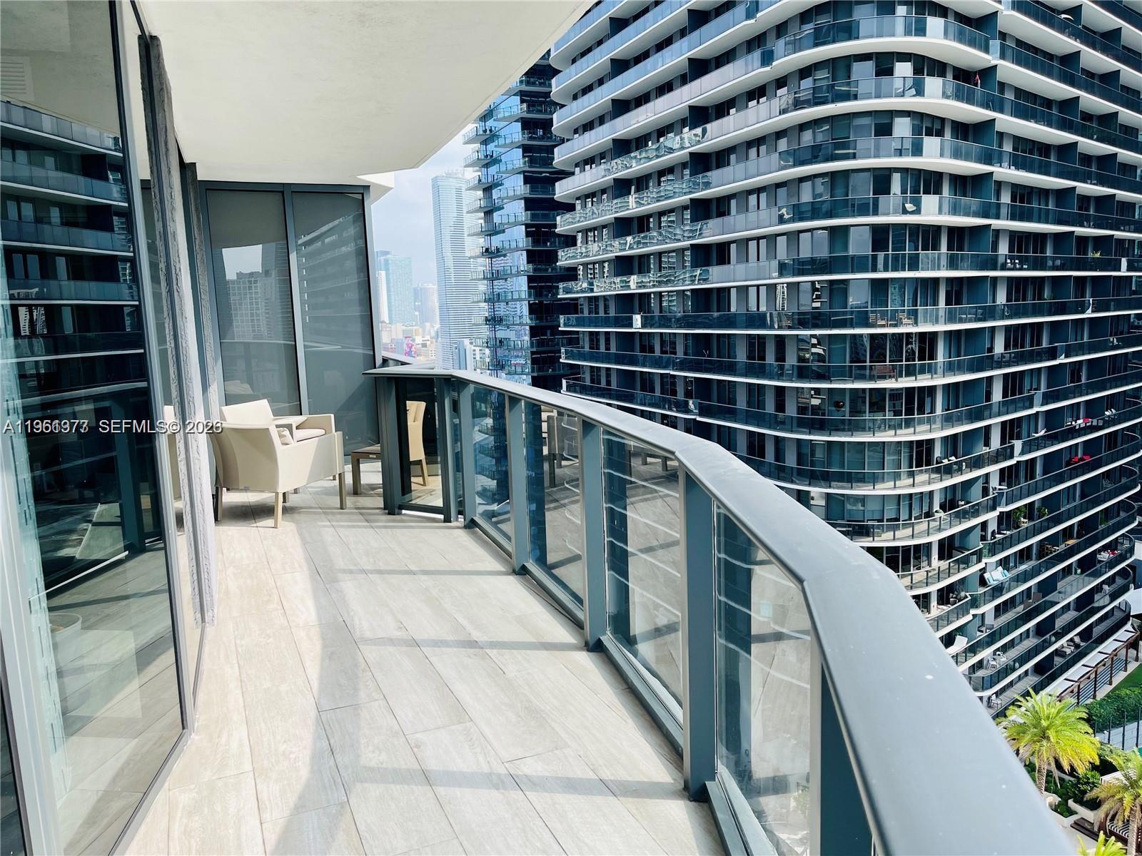 image Brickell Heights East16