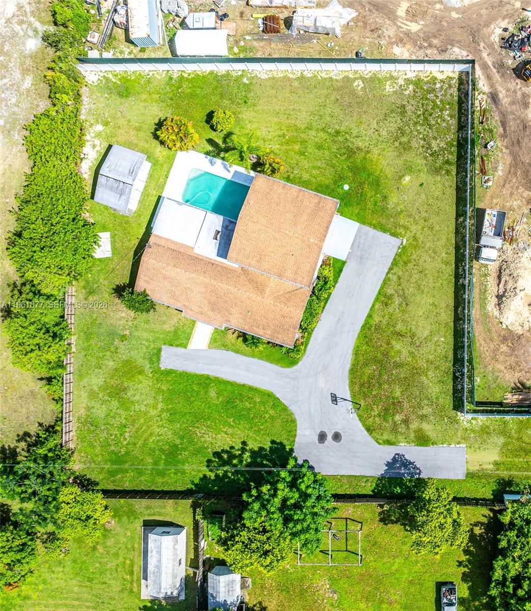 19450 SW 125th Ave Miami, FL 33177